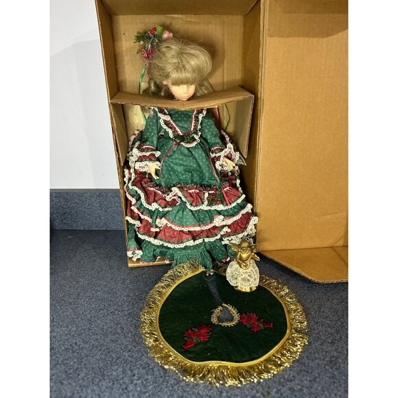 Robin Woods 14” “Merry Carol” Doll From The 1988 Christmas Collection - Picture 1 of 2